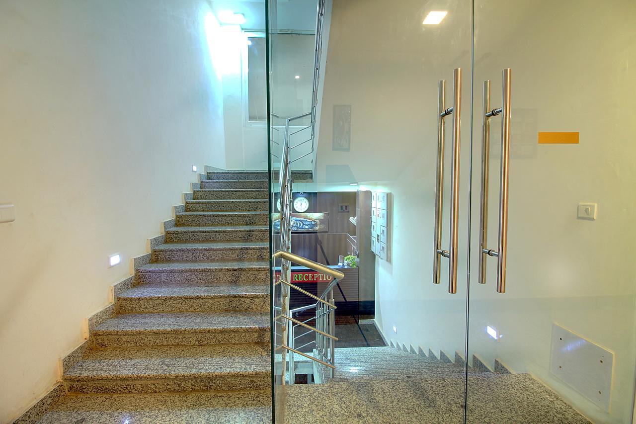 Staayz Premium Gurgaon Hotel Exterior foto