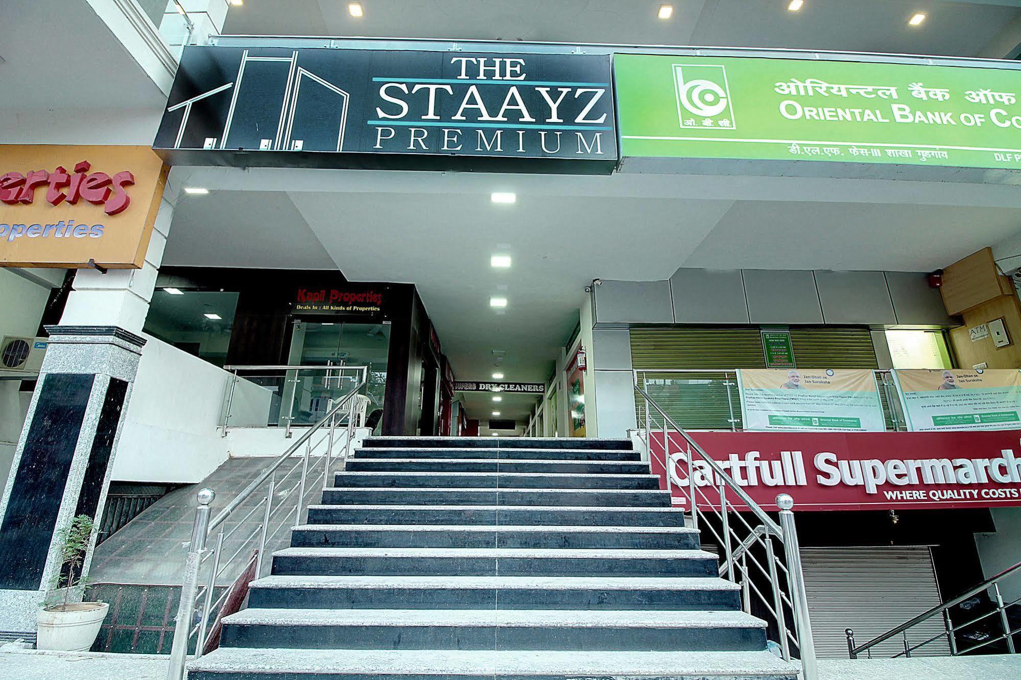 Staayz Premium Gurgaon Hotel Exterior foto
