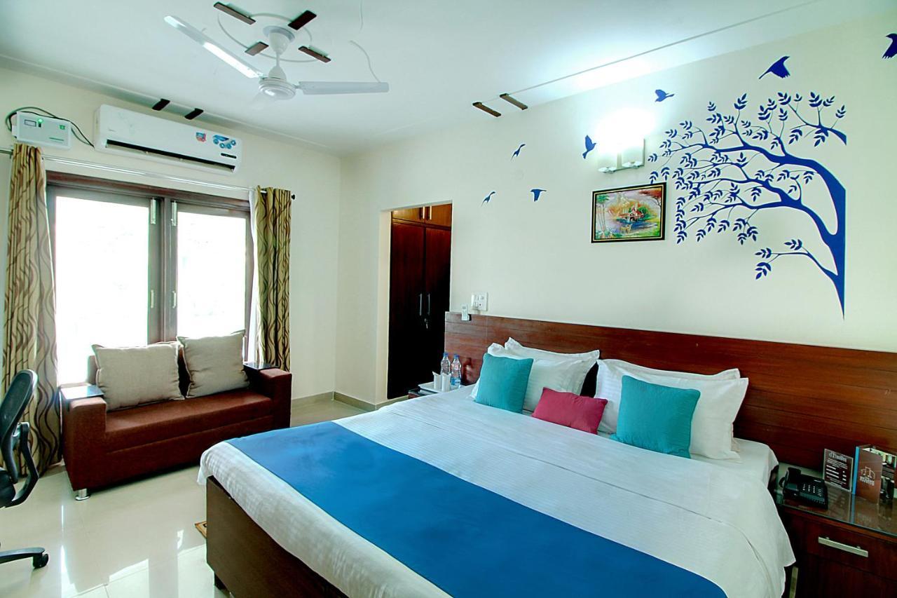 Staayz Premium Gurgaon Hotel Exterior foto